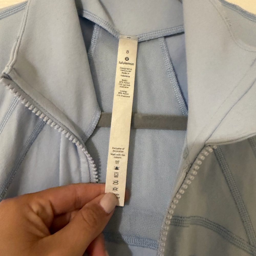 Lululemon Define Jacket Nulu Size 8 light blue - Picture 2 of 4